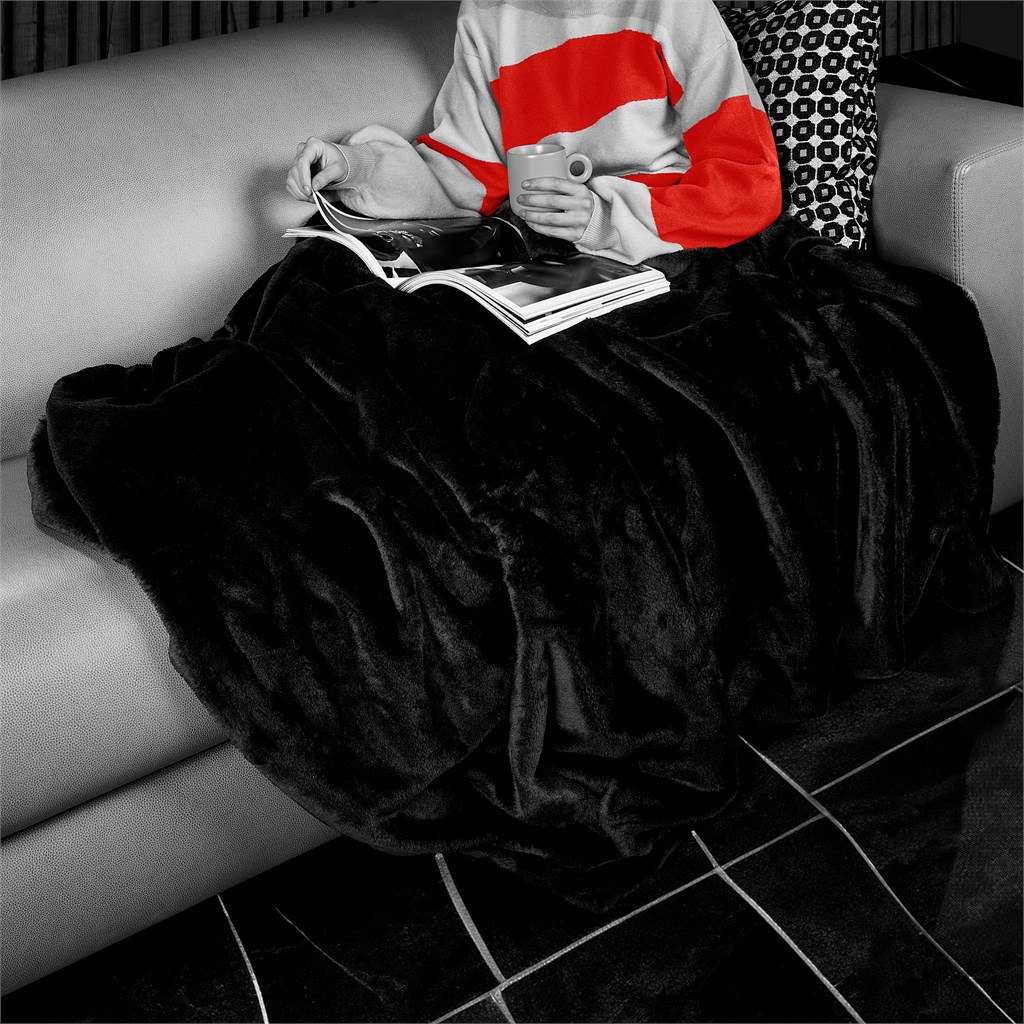 Alex Varga Palazzo Faux Fur Fleece Blanket - Image 4